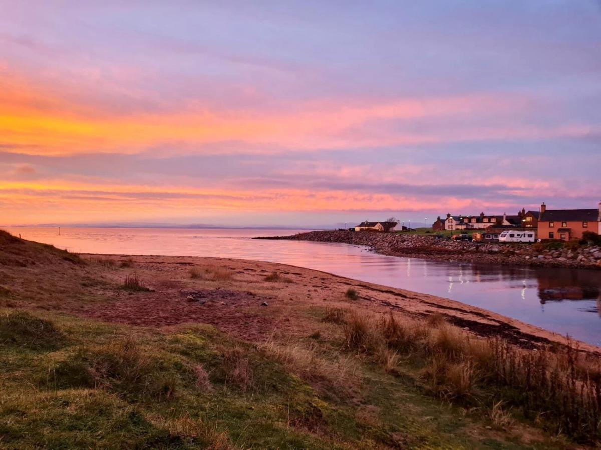Brora Pods Bed & Breakfast Eksteriør bilde